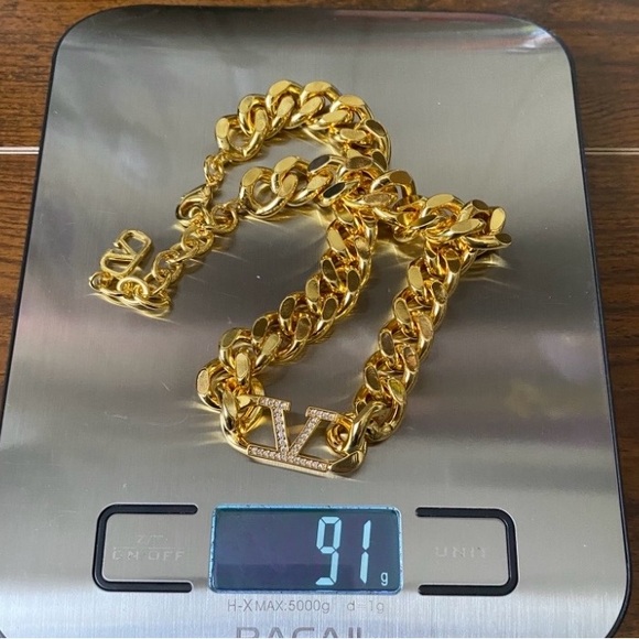 Luxury Gold Valentino Crystal V Necklace - Picture 4 of 4